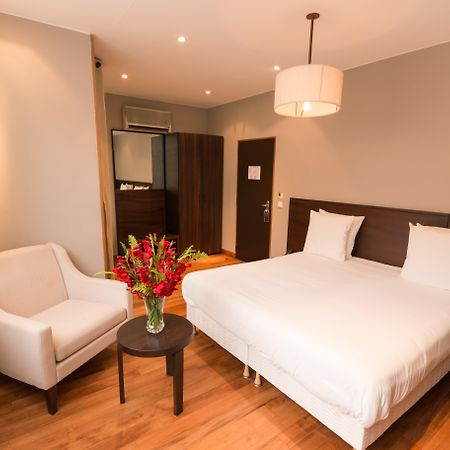 Le Louvre Hotel & Spa Antananarivo Exterior photo